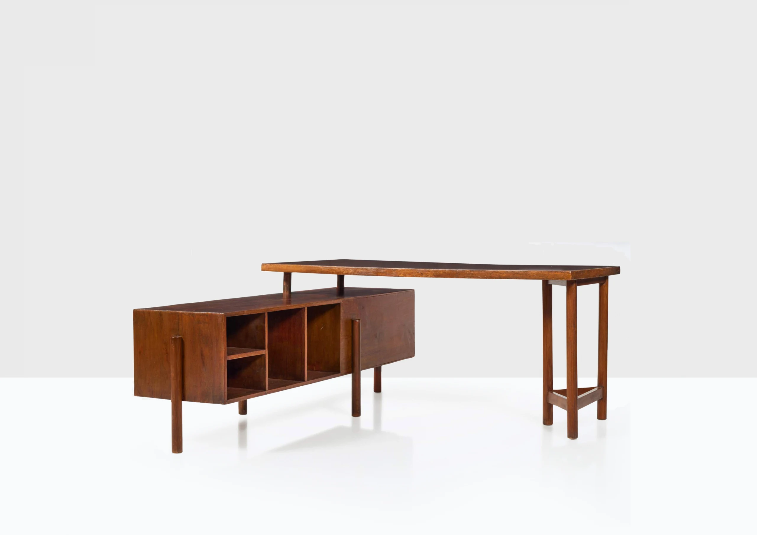 Pierre Jeanneret, Administrative desk