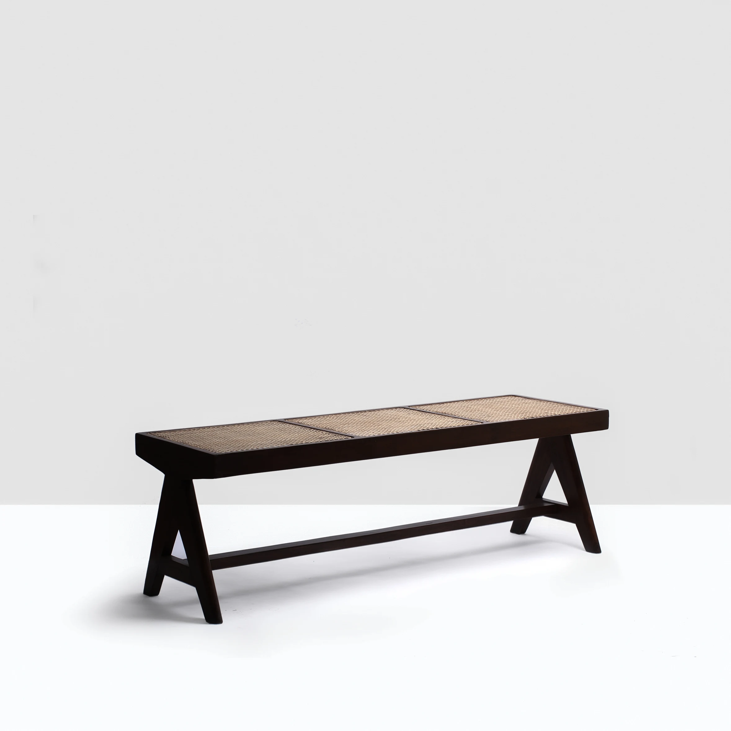 Pierre Jeanneret, Bench with beam (1/2)