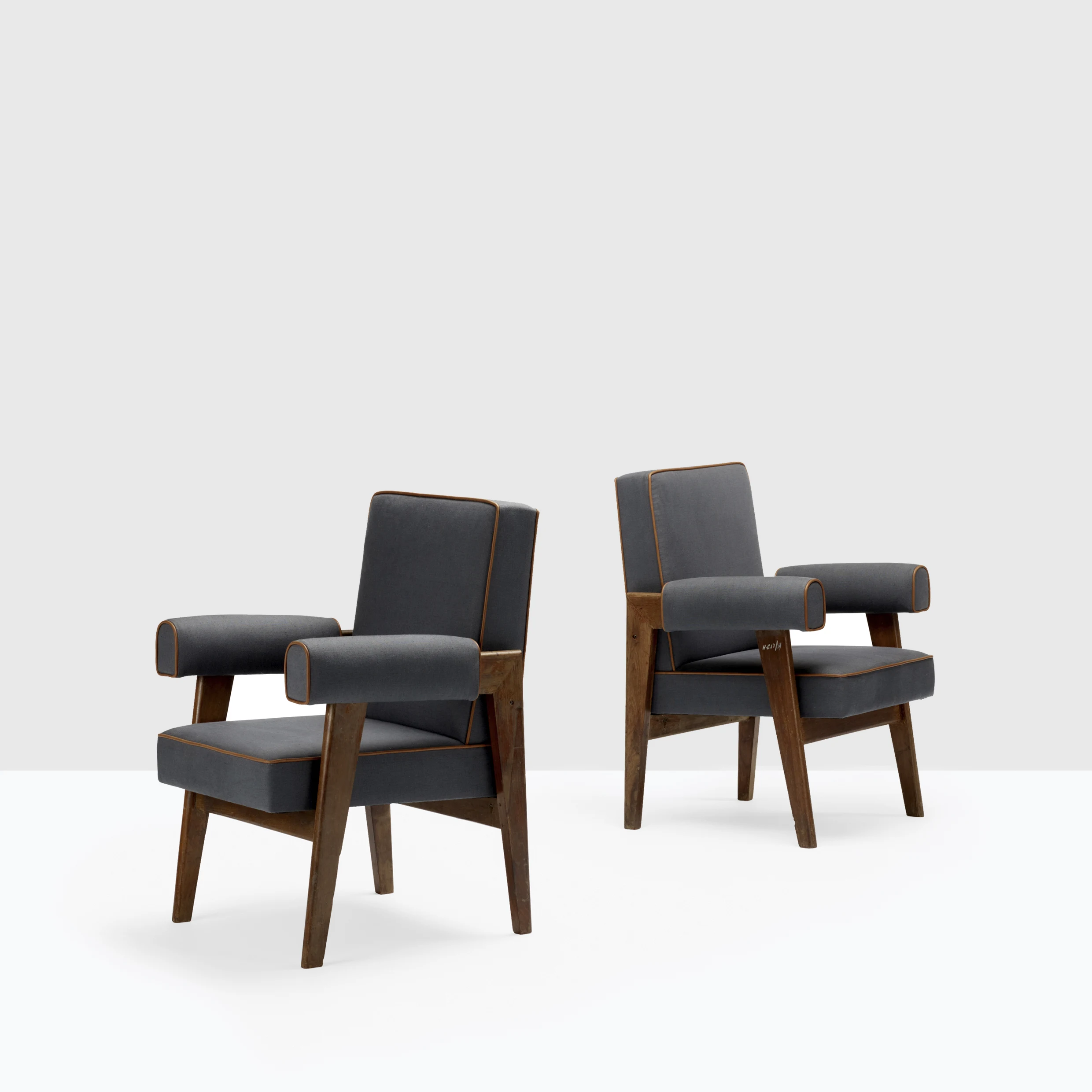 Le Corbusier + Pierre Jeanneret, Advocate chair