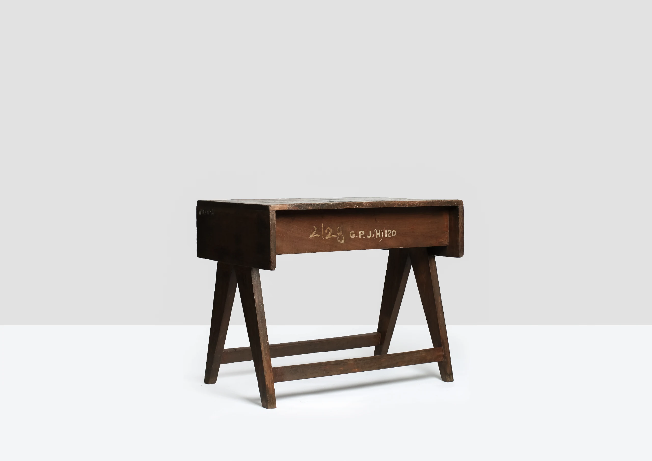 Pierre Jeanneret, Student desk (1/2)